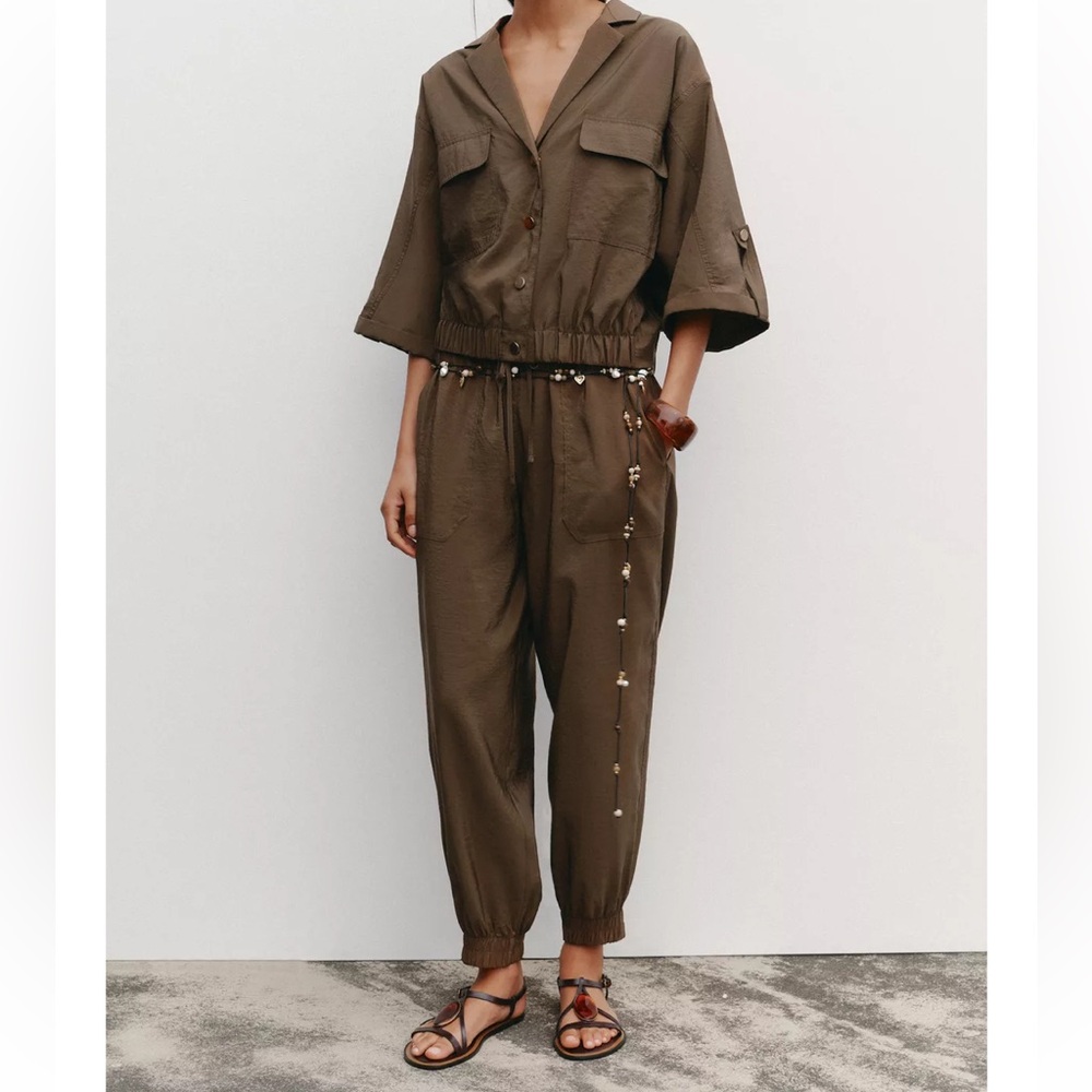 Zara Brand New pants Size L 
Brown Drawstring Pants